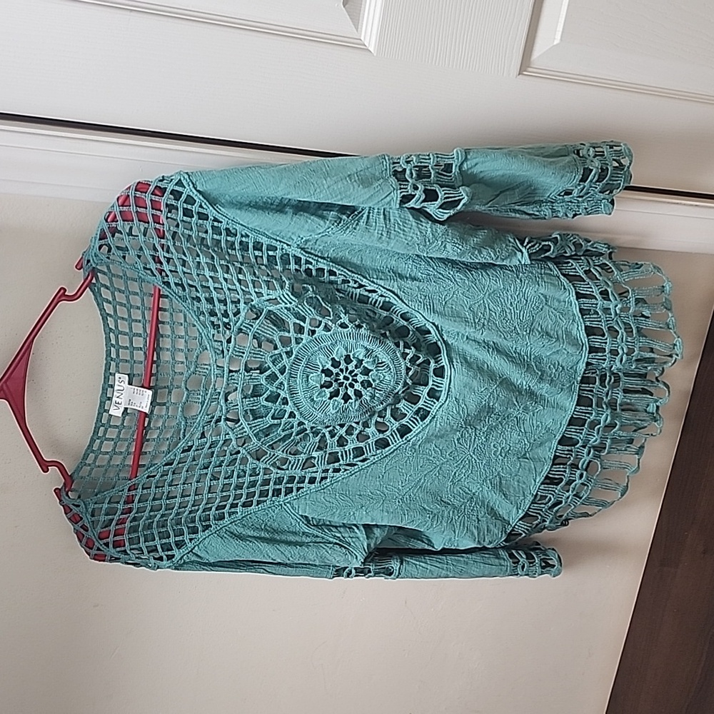 Venus Boho cut out long sleeve blouse Women's Large